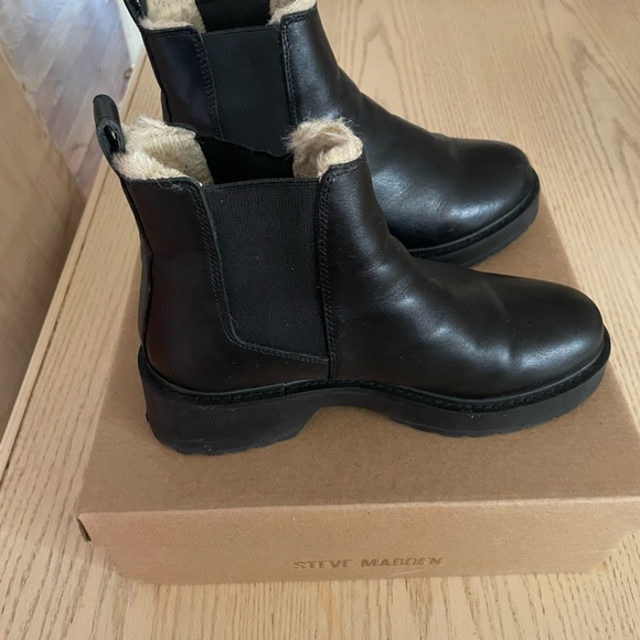 Steve Madden woman’s boots - Picture 4 of 9